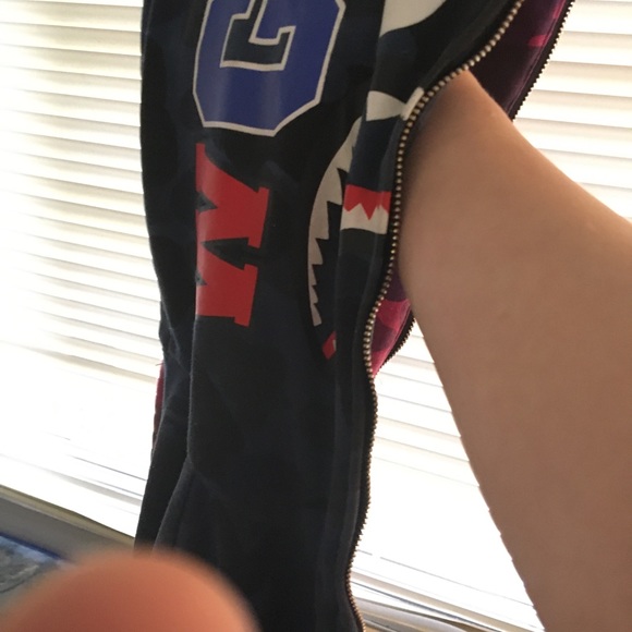 Bape - Picture 2 of 7